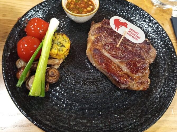 Restaurant Red beef Semécourt à Semécourt, France