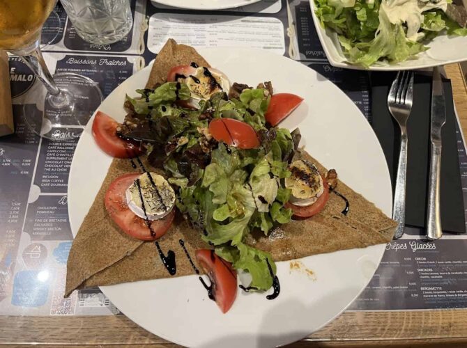 Restaurant Crêperie Le Saint Malo à Metz, France