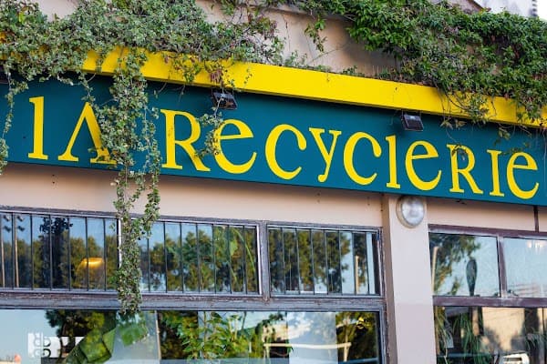 Restaurant La Recyclerie à Paris, France