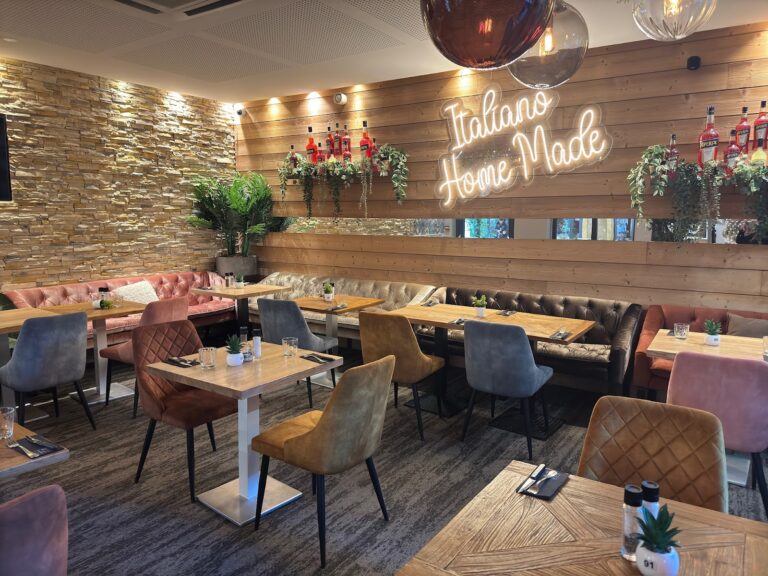 Restaurant Les Moulins Bleus – Metz à Metz, France — photo 1