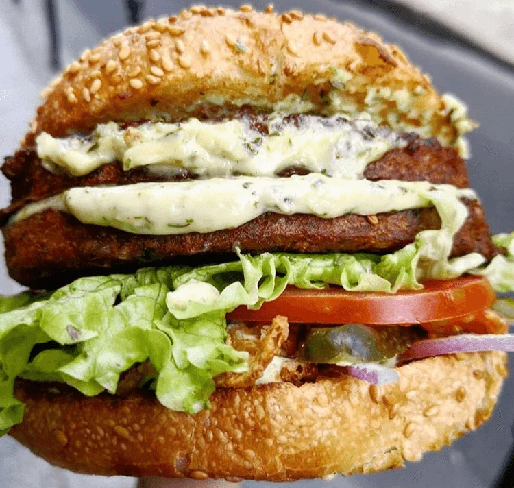 Double burger (vegan) – Hank Burger – France – Paris Double burger (vegan) – Hank Burger – France – Paris