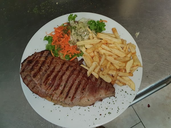 Le Central – Café Restaurant à Bouzonville, France