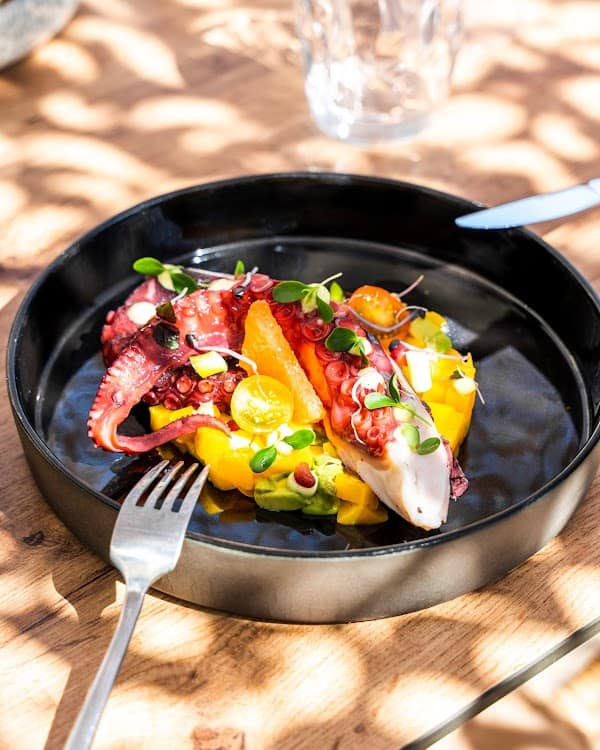 Restaurant Le Naya à Saint-Laurent-du-Var, France