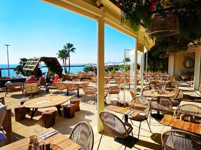 Restaurant Le Naya à Saint-Laurent-du-Var, France