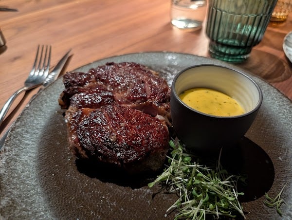 Restaurant Um Plateau – Bar où manger à Luxembourg 🇱🇺, Luxembourg