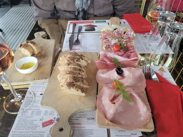 Restaurant Pomodoro à Sainte-Marie-aux-Chênes, France