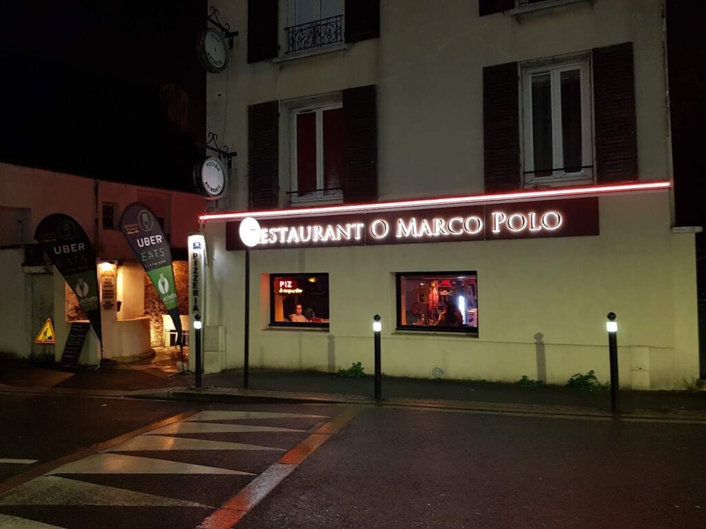 Restaurant O Marco Polo à Villecresnes, France