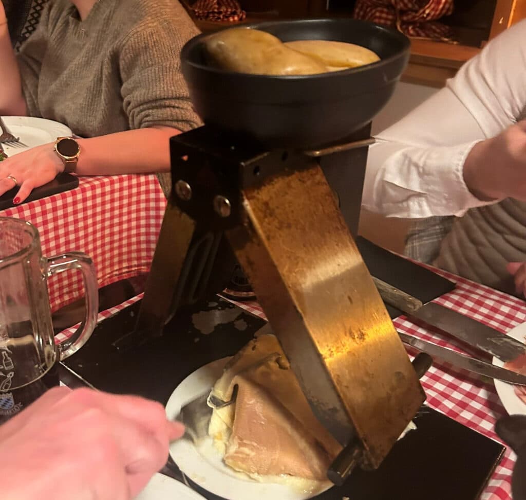 Raclette - Piissenger Hütt - Luxembourg - Recken op der Mess