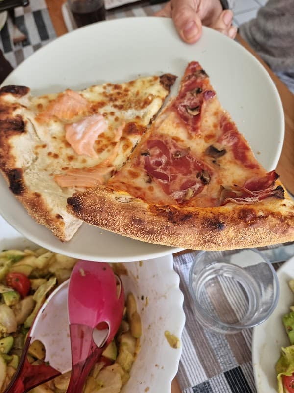 Restaurant Apollo Pizza à Nanterre, France