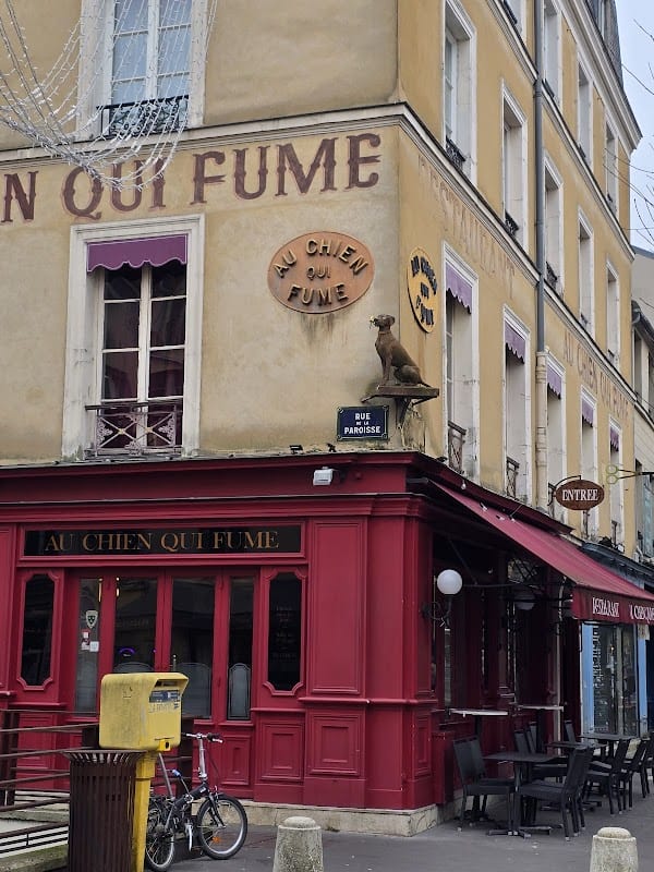 Restaurant Au chien qui fume à Versailles, France