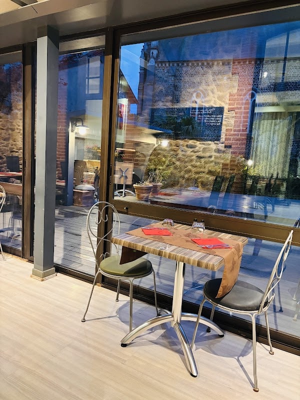 Restaurant Au Coin Du Feu à La Mézière, France