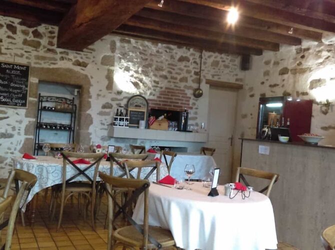 Restaurant Auberge La Boucholière à Parthenay, France