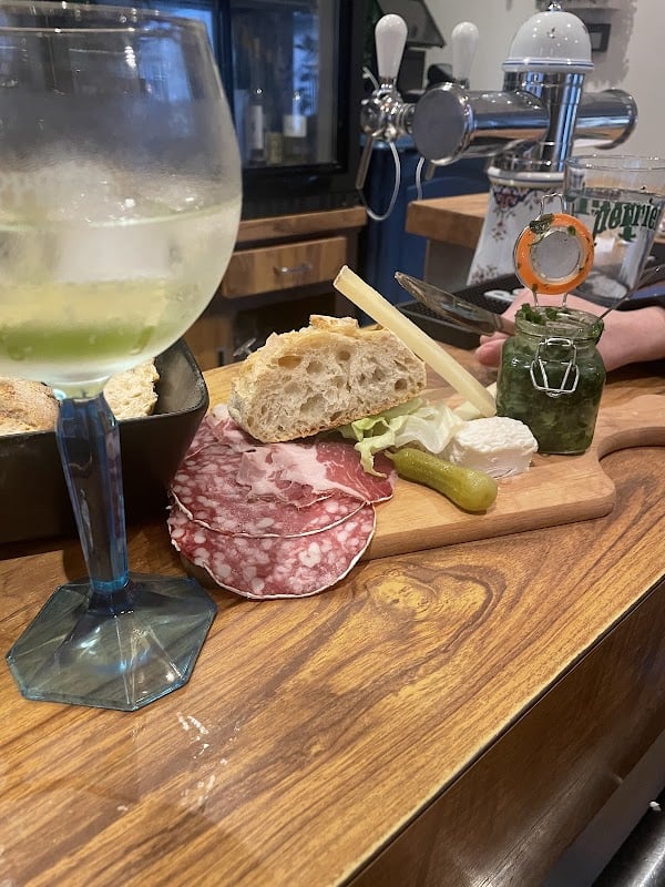 Restaurant Aux Bons Moments à Oyonnax, France