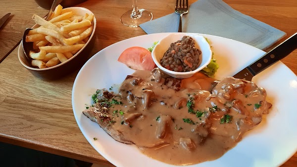 Restaurant Aux derniers ragots à Haguenau, France