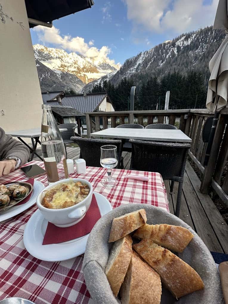 Restaurant Aux Dix Vins à Chamonix-Mont-Blanc, France