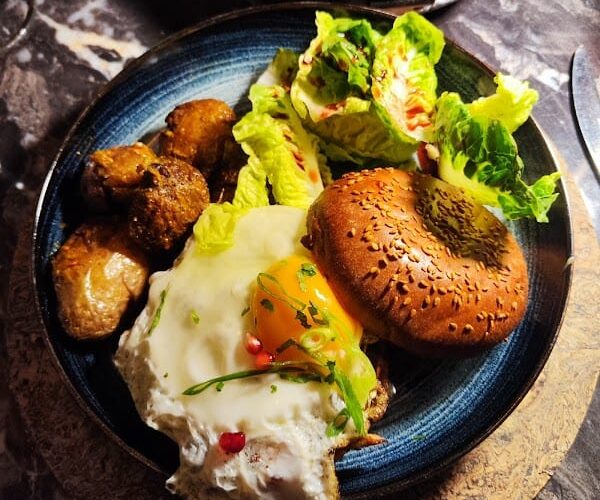 Restaurant AZULI à Versailles, France