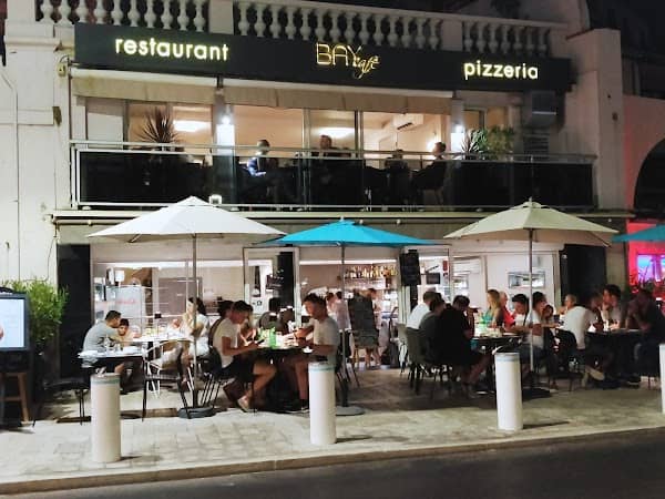 Restaurant Bay Bistro Café à Cannes, France
