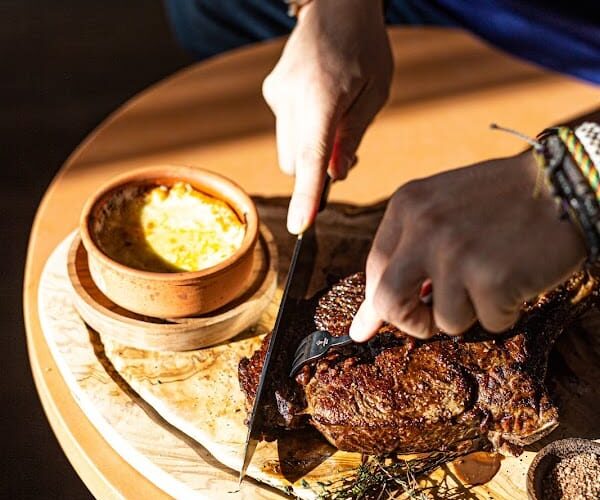 Bazurto Tignes – Festive Restaurant by Juan Arbelaez à Tignes, France