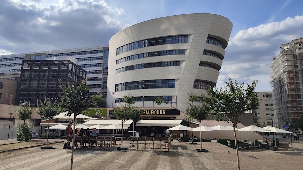 Restaurant Bistro du Faubourg à Courbevoie, France