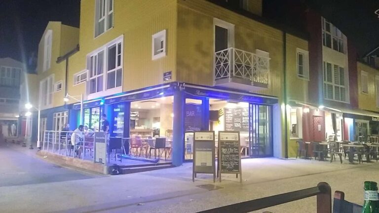 Restaurant Brasserie Saint Nicolas à La Rochelle, France — photo 1