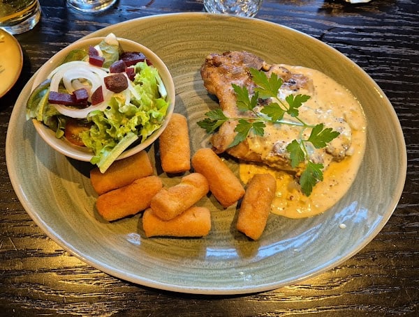 Restaurant Brasserie Um Eck à Niederanven, Luxembourg