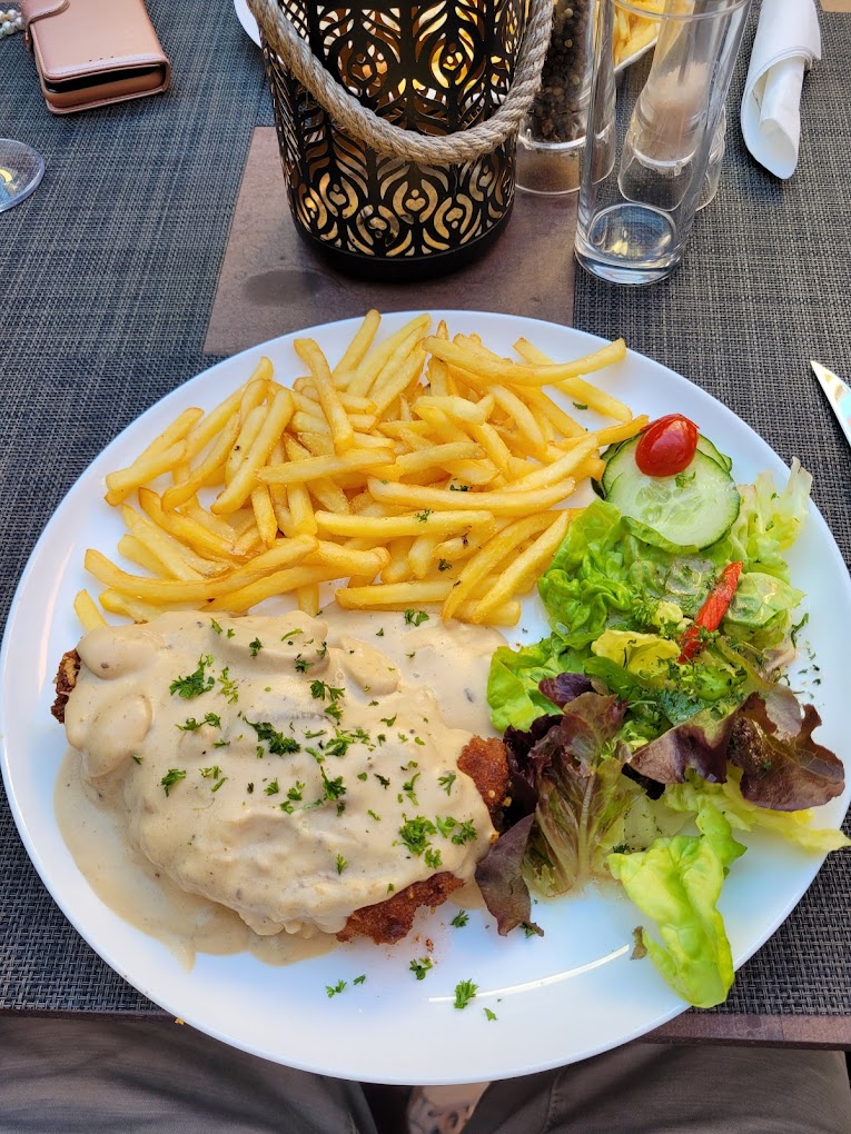 Restaurant Café Bit beim Dokter à Echternach, Luxembourg — photo 3