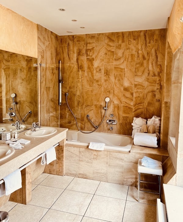 Restaurant Château d’Adomenil à Rehainviller, France