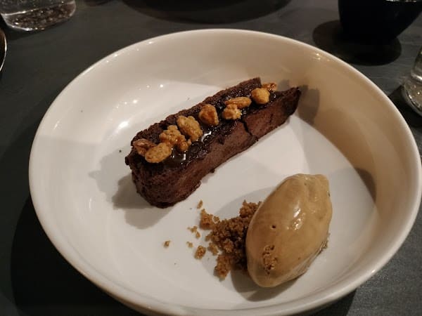 Restaurant COZNA à Annecy, France