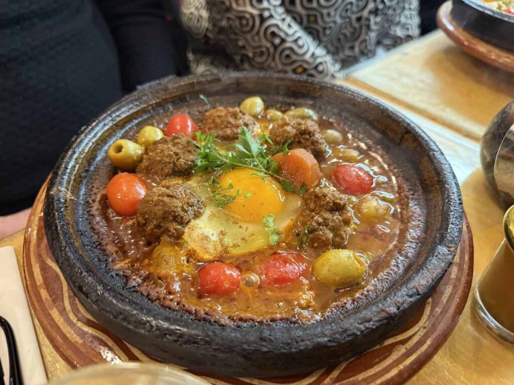 Restaurant Darkoum Cantine Marocaine à Paris, France
