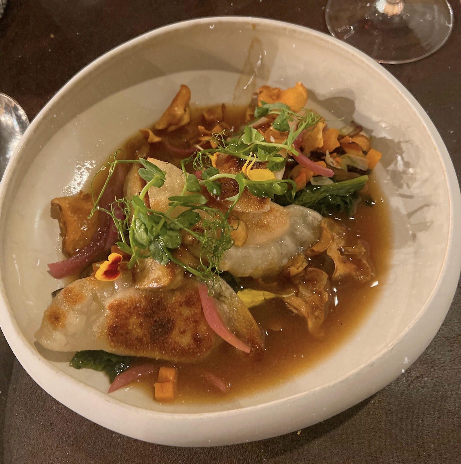 Restaurant De la Terre à l’Assiette à Arlon, Belgique — photo 2