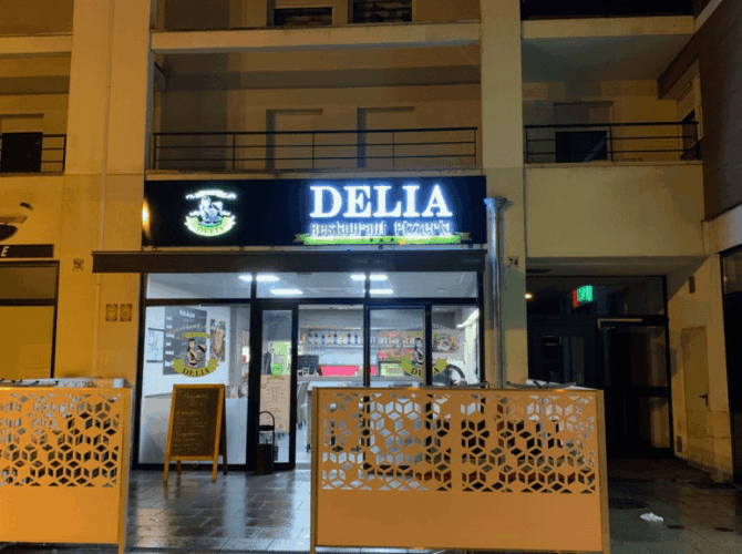 Delia restaurant pizzeria à Woippy, France