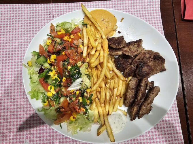 Restaurant KEBAB AMBIANCE ISTANBUL à Le Cannet, France