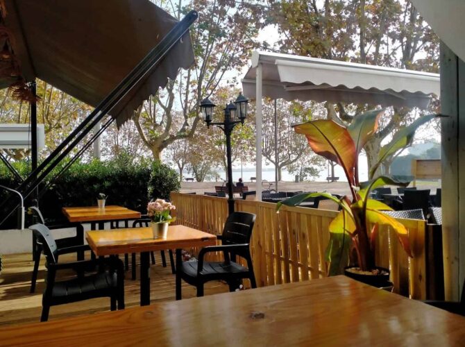 Restaurant L Ecaille à La Grande-Motte, France