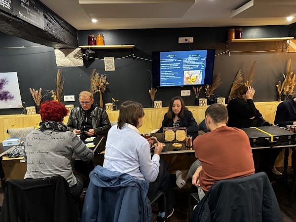 Restaurant La Malette – Bar à Tapas de la Mer et Bar à Jeux à La-Rochelle, France