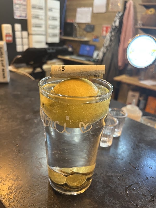 Restaurant La Malette – Bar à Tapas de la Mer et Bar à Jeux à La-Rochelle, France