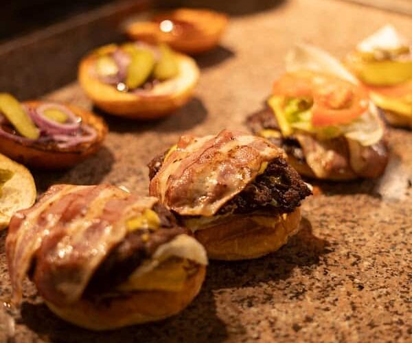 LA PIAZZA Drive Restaurant Pizza & Smash Burger à Oyonnax, France