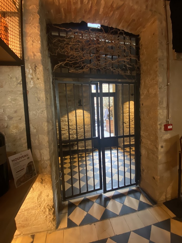 La Prison Dorée — photo 3