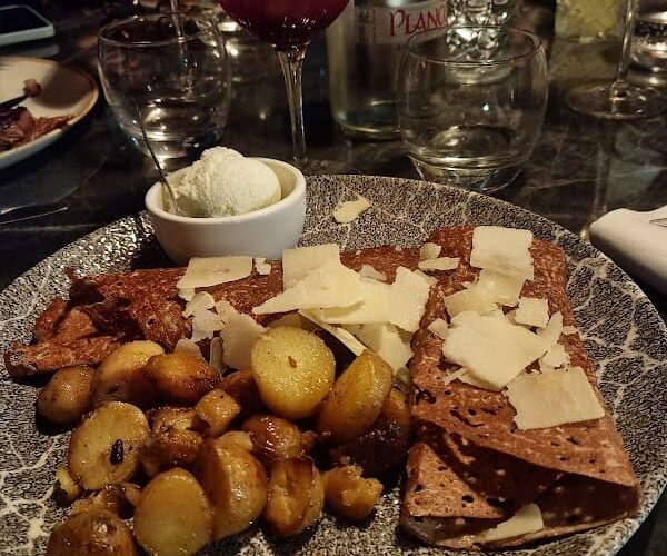 Restaurant La Saint-Georges à Rennes, France