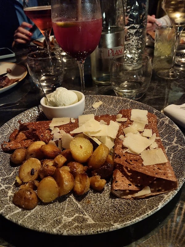 Restaurant La Saint-Georges à Rennes, France