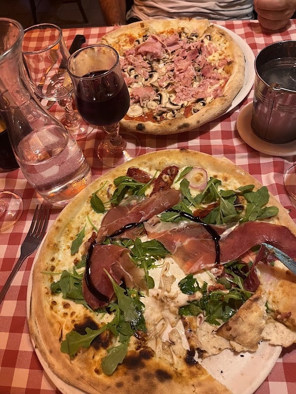 Restaurant La Trattoria – Pizzeria des Arceaux à Biarritz, France