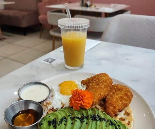 Restaurant LAYA PLACE à Oyonnax, France