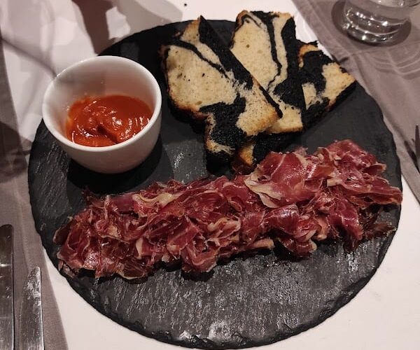 Restaurant Le 17 à Perpignan, France