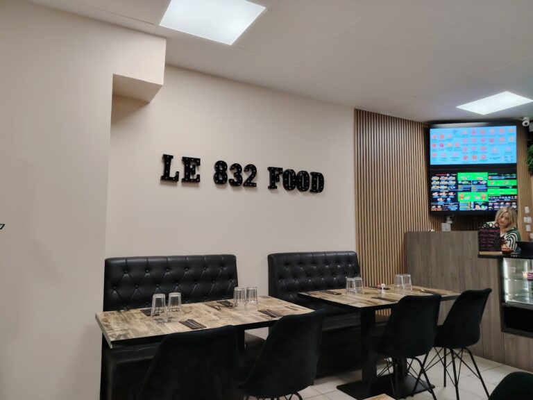 Restaurant LE 832 FOOD à Vitry-le-François, France