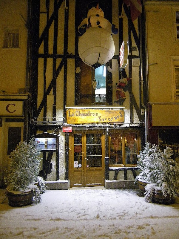 Restaurant Le Chaudron Savoyard à Châlons-en-Champagne, France