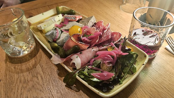 Restaurant Le Cochon qui fume à Nantes, France