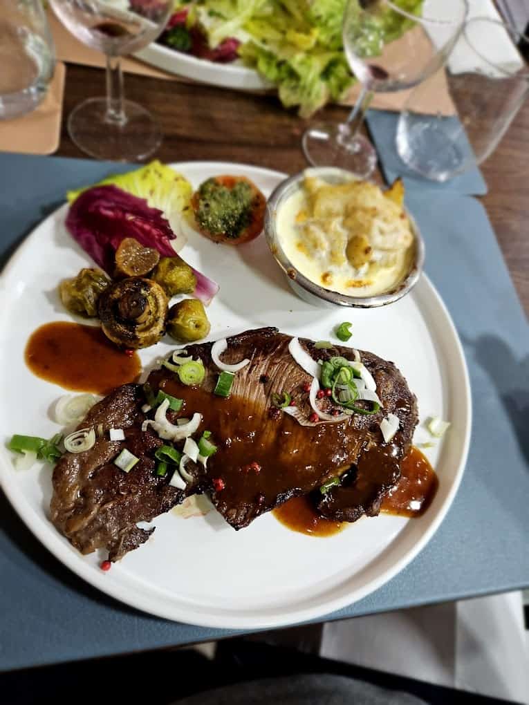 Restaurant Le Coq Gourmand à Voiron, France