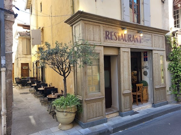 Restaurant Le Criquet à Arles, France