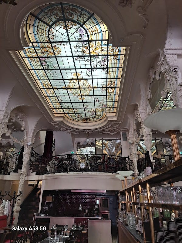Restaurant Le Grand Café à Moulins, France