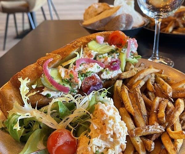Restaurant Le Homard Bleu à Étretat, France