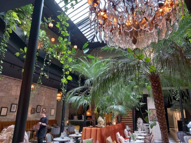 Restaurant Le Lion Rouge à Angoulême, France